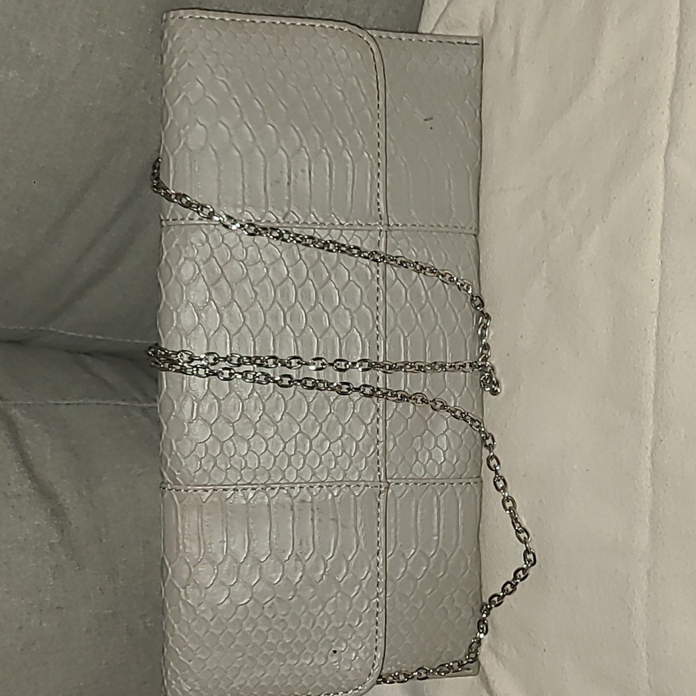 Urban Expressions Magnetic Clutch crossbody